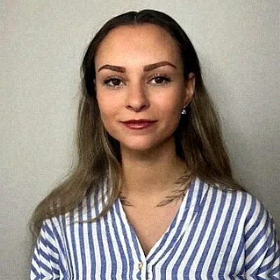 Larissa Sarah Müller, selbstständige Social-Media-Managerin für Ferienimmobilien