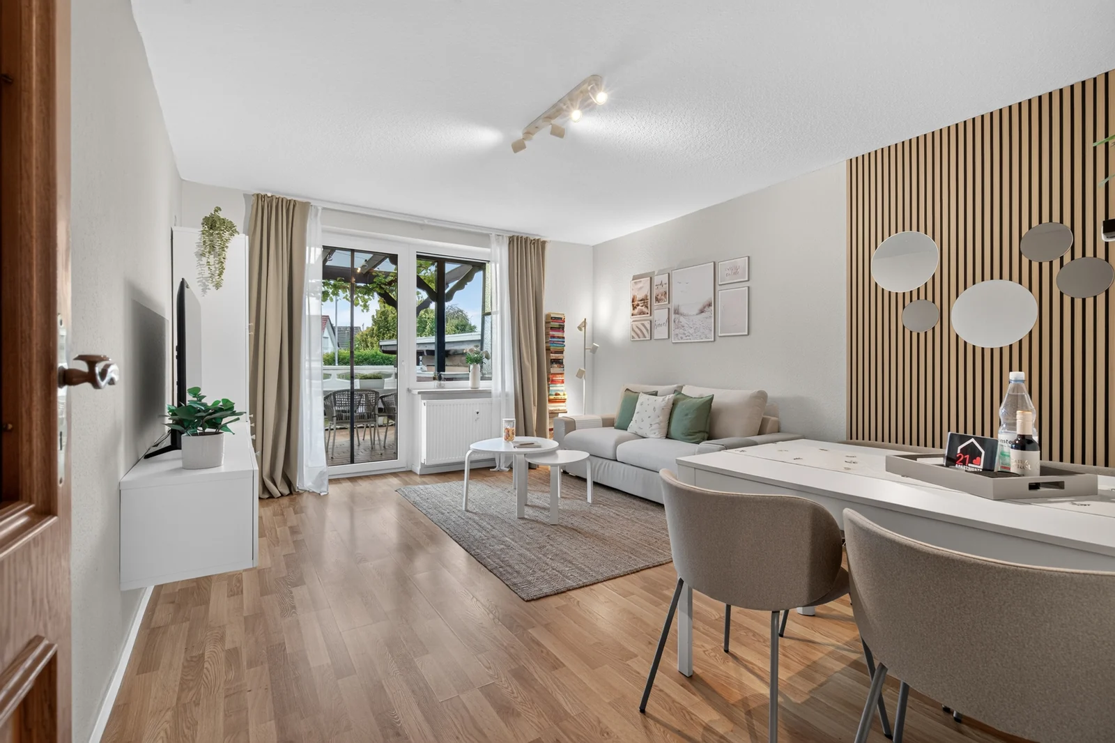 Wohnzimmer einer Ferienwohnung, fotografiert von Pascal Stemann